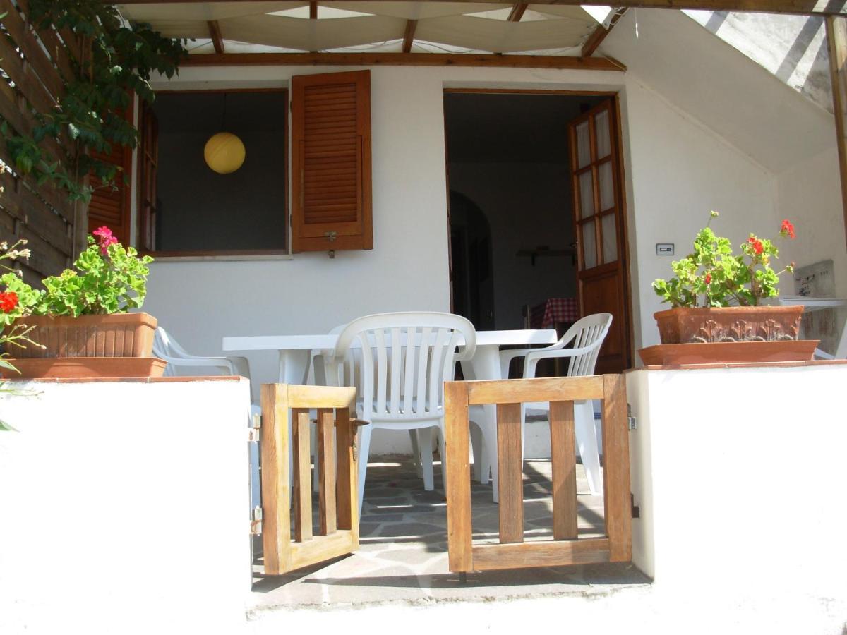 Appartamento Il Nespolo Pomonte Exteriör bild