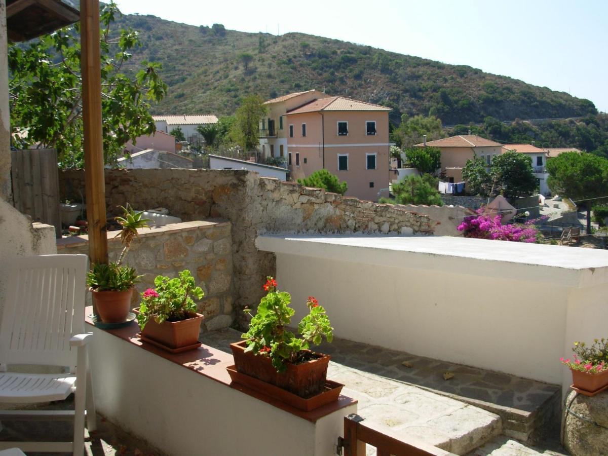 Appartamento Il Nespolo Pomonte Exteriör bild