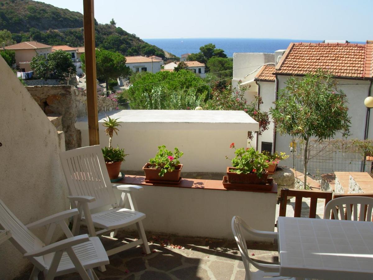 Appartamento Il Nespolo Pomonte Exteriör bild
